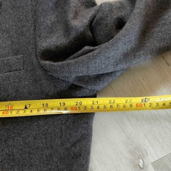 Jos A Bank 100% Camel‎ Hair Blazer size 40 Regular gray two buttons - Picture 10 of 16